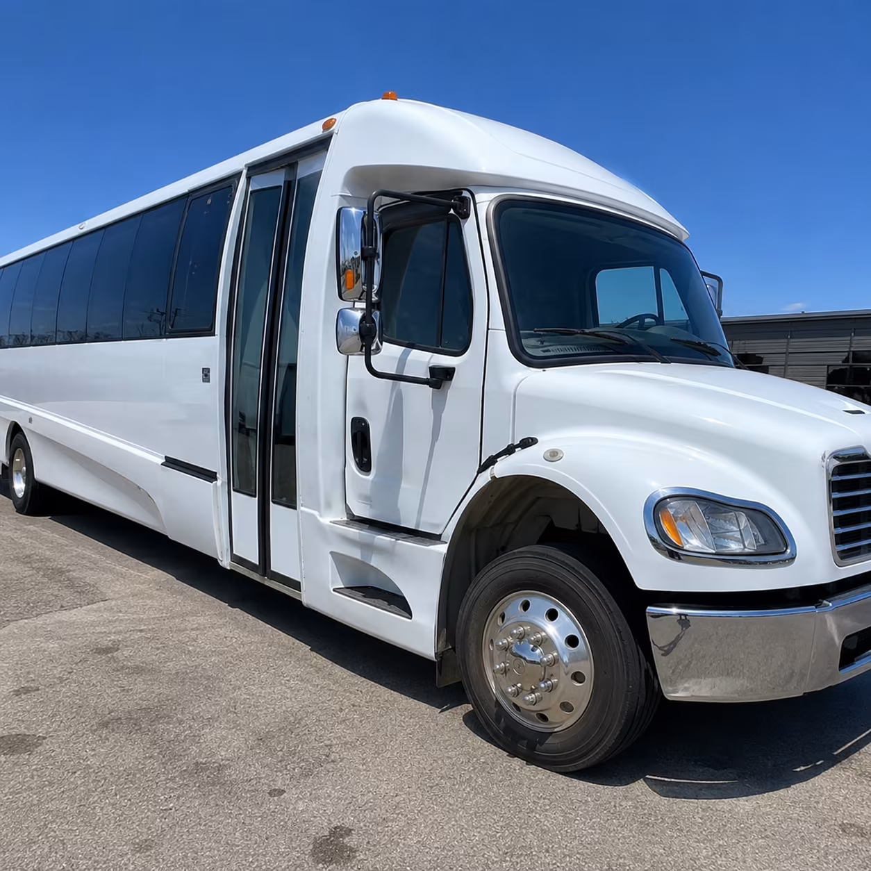 minibus rentals for smaller prom groups in concord